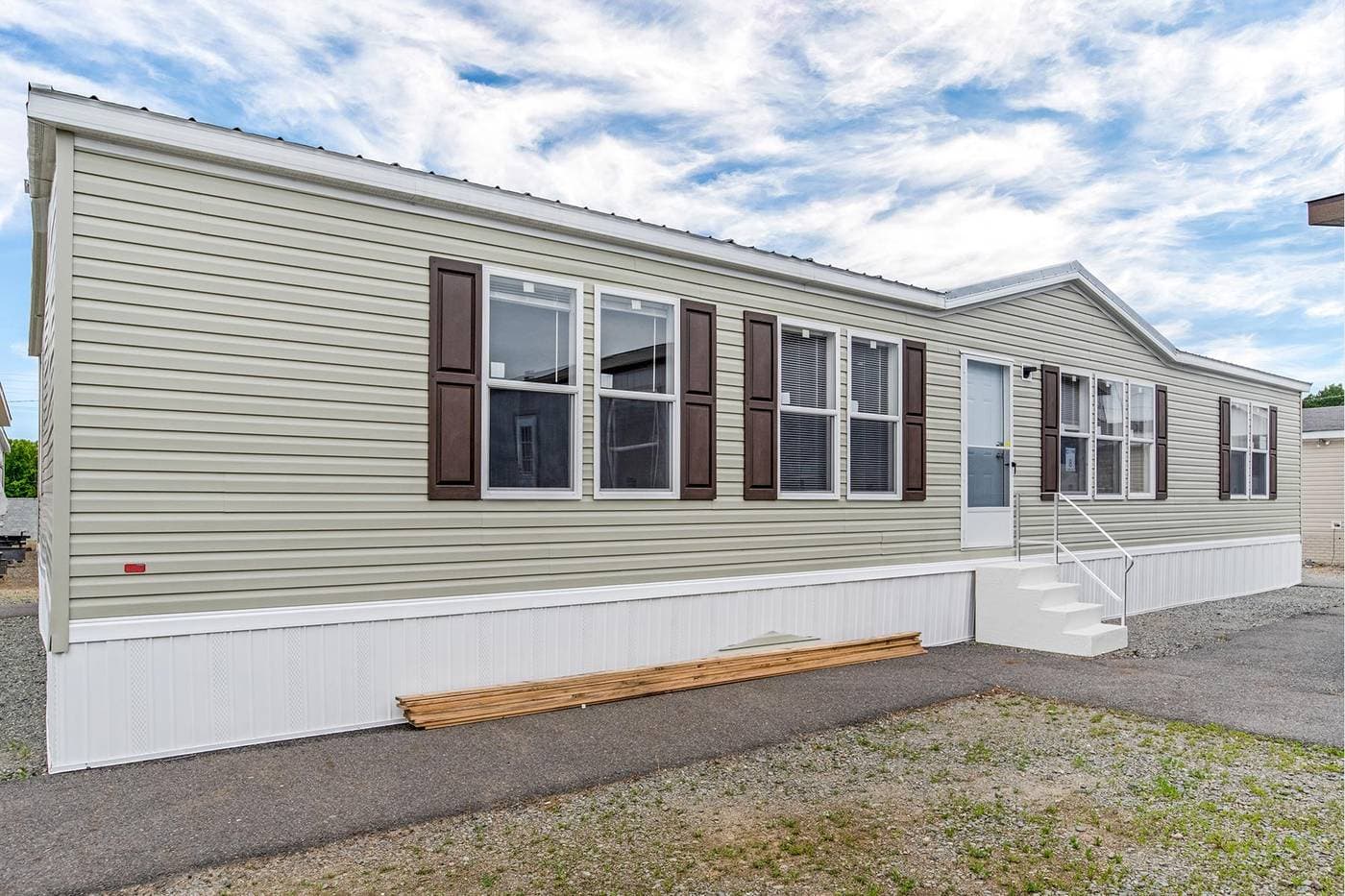 The Dauphine Double Wide by Champion photo 1