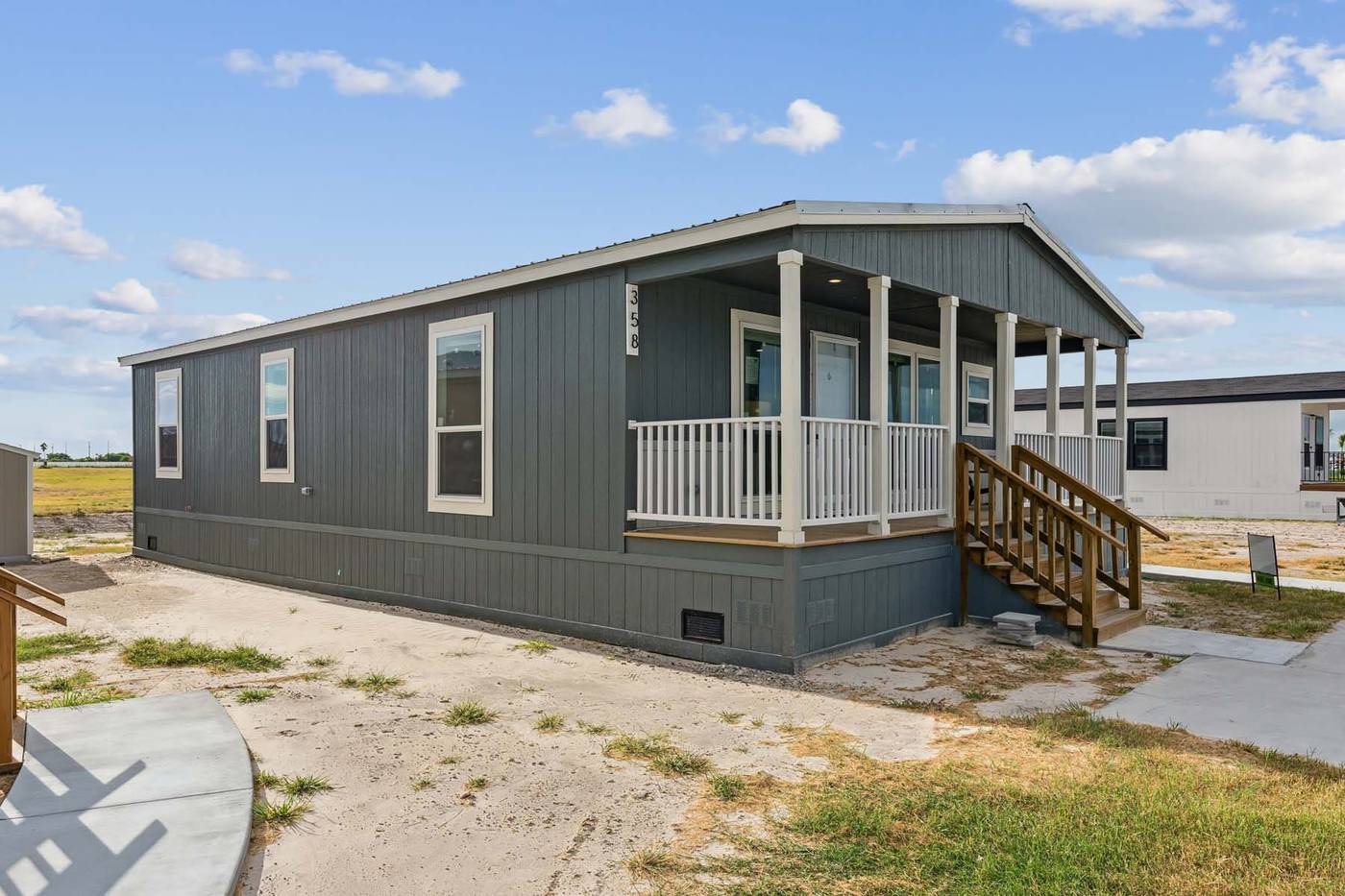 New Moon 2842J Double Wide by Champion thumbnail 5