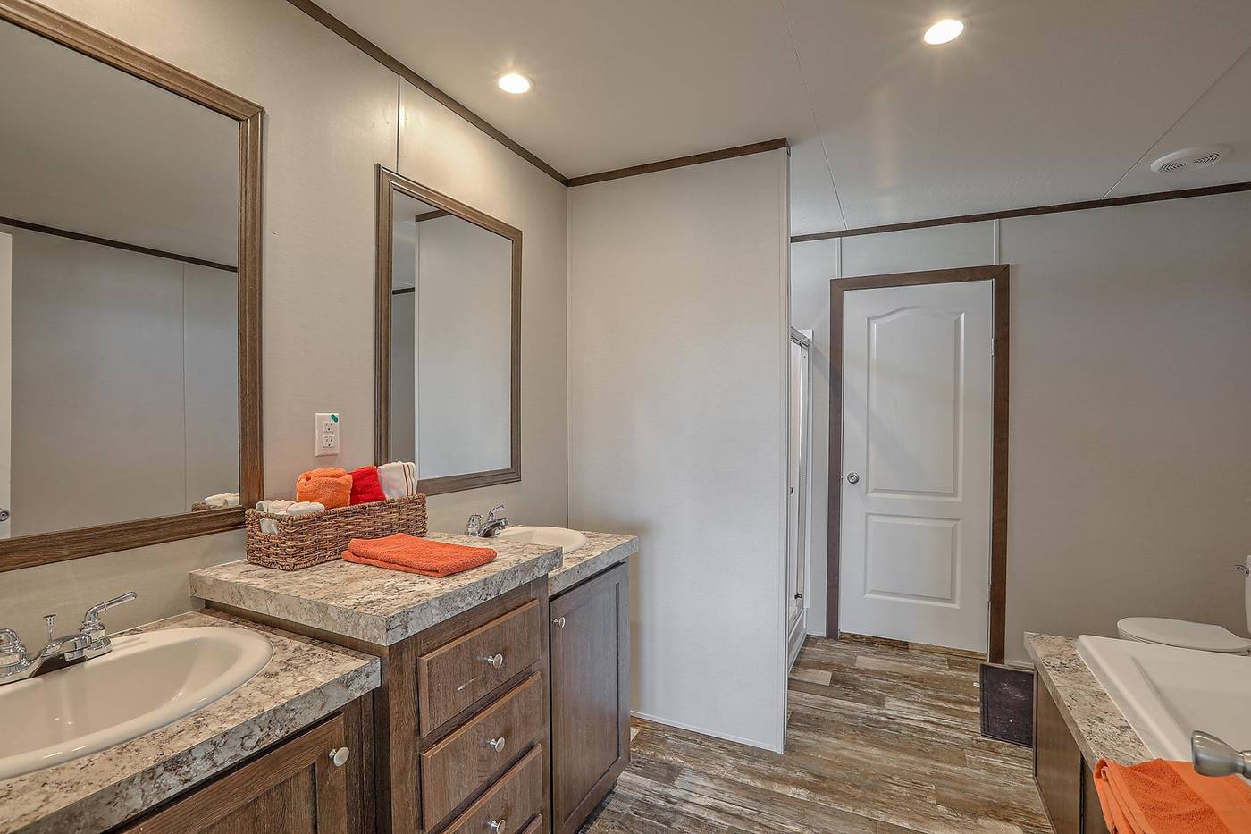 New Moon 3276L Double Wide by Champion thumbnail 5