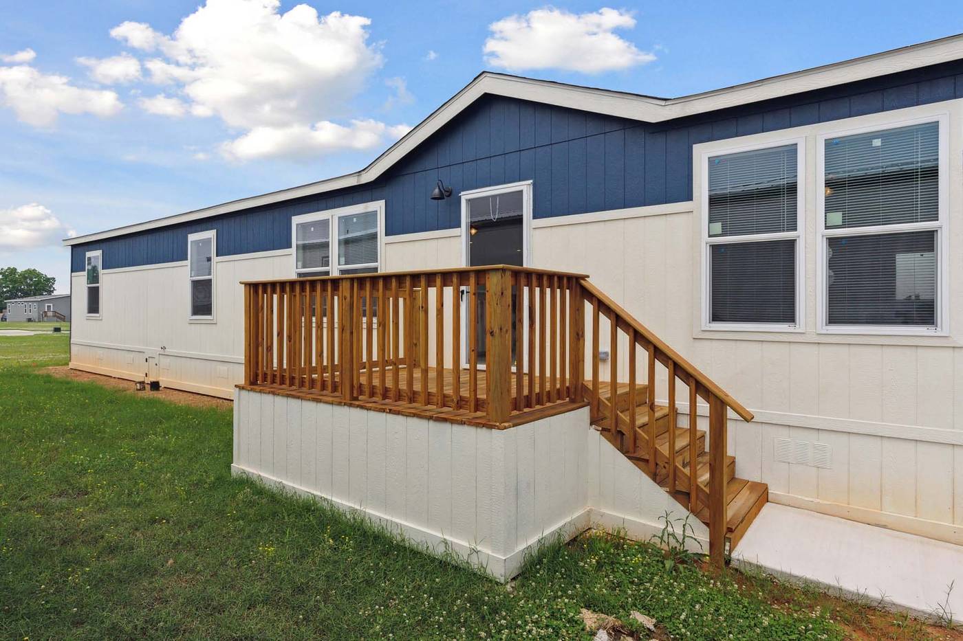 RM3264A Double Wide by Champion thumbnail 1