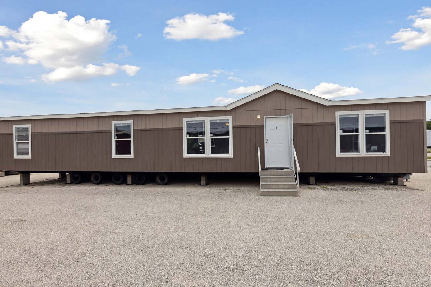 RM3264A Double Wide by Champion thumbnail 2