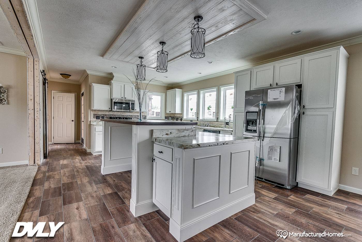 The Avonlea DVHBSS-8031 Double Wide by Deer Valley thumbnail 6