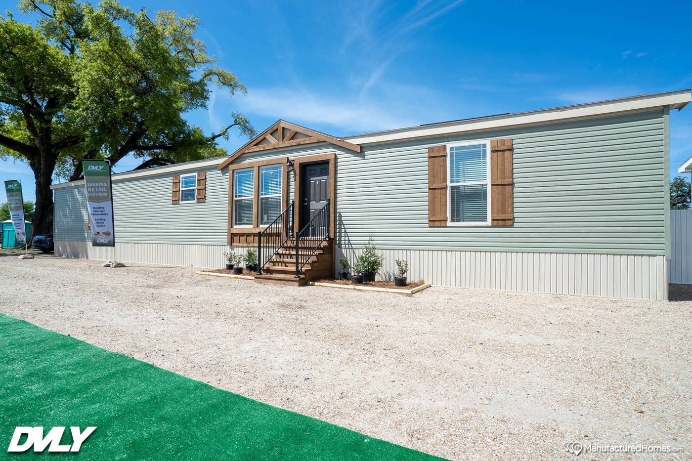 The Lodge DVHBSS-MONL-1633 Single Wide by Deer Valley thumbnail 1