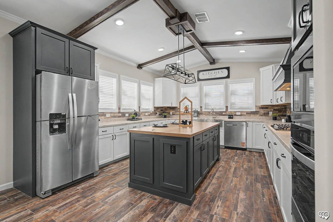 The Taylor DVHBSS-8415 Double Wide by Deer Valley thumbnail 2